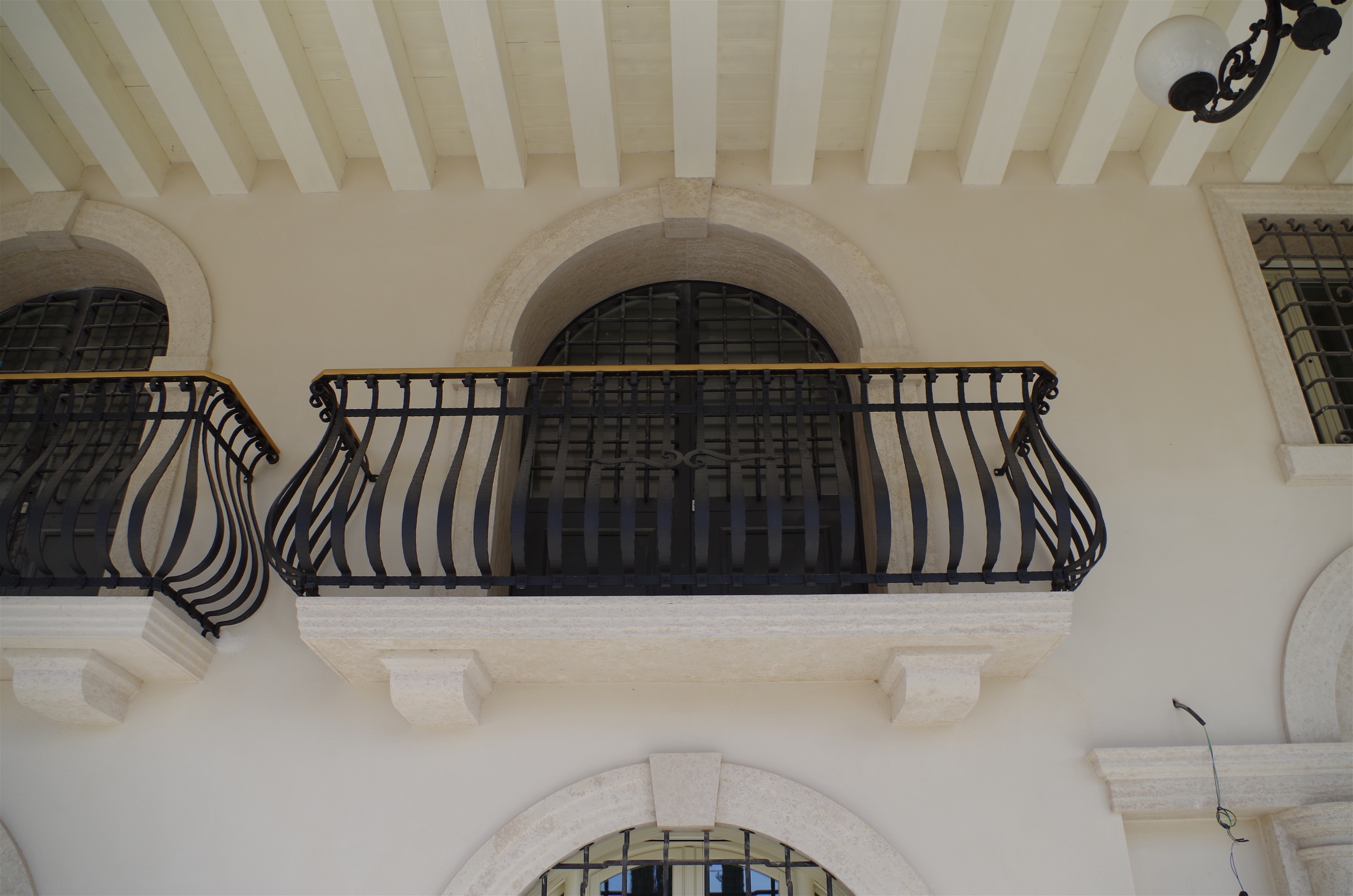 Exterior cladding in marble, granite and natural stone