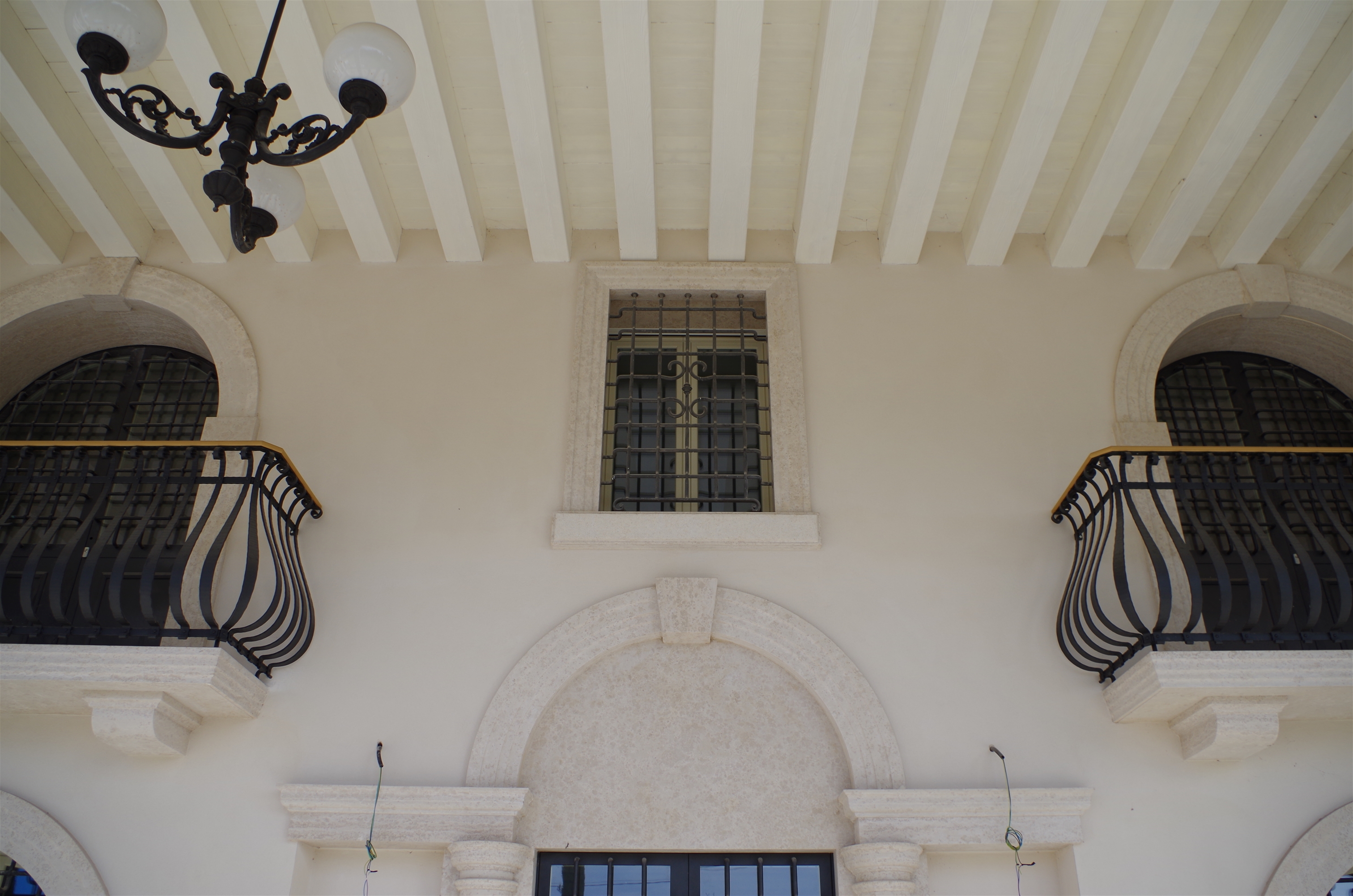Exterior cladding in marble, granite and natural stone
