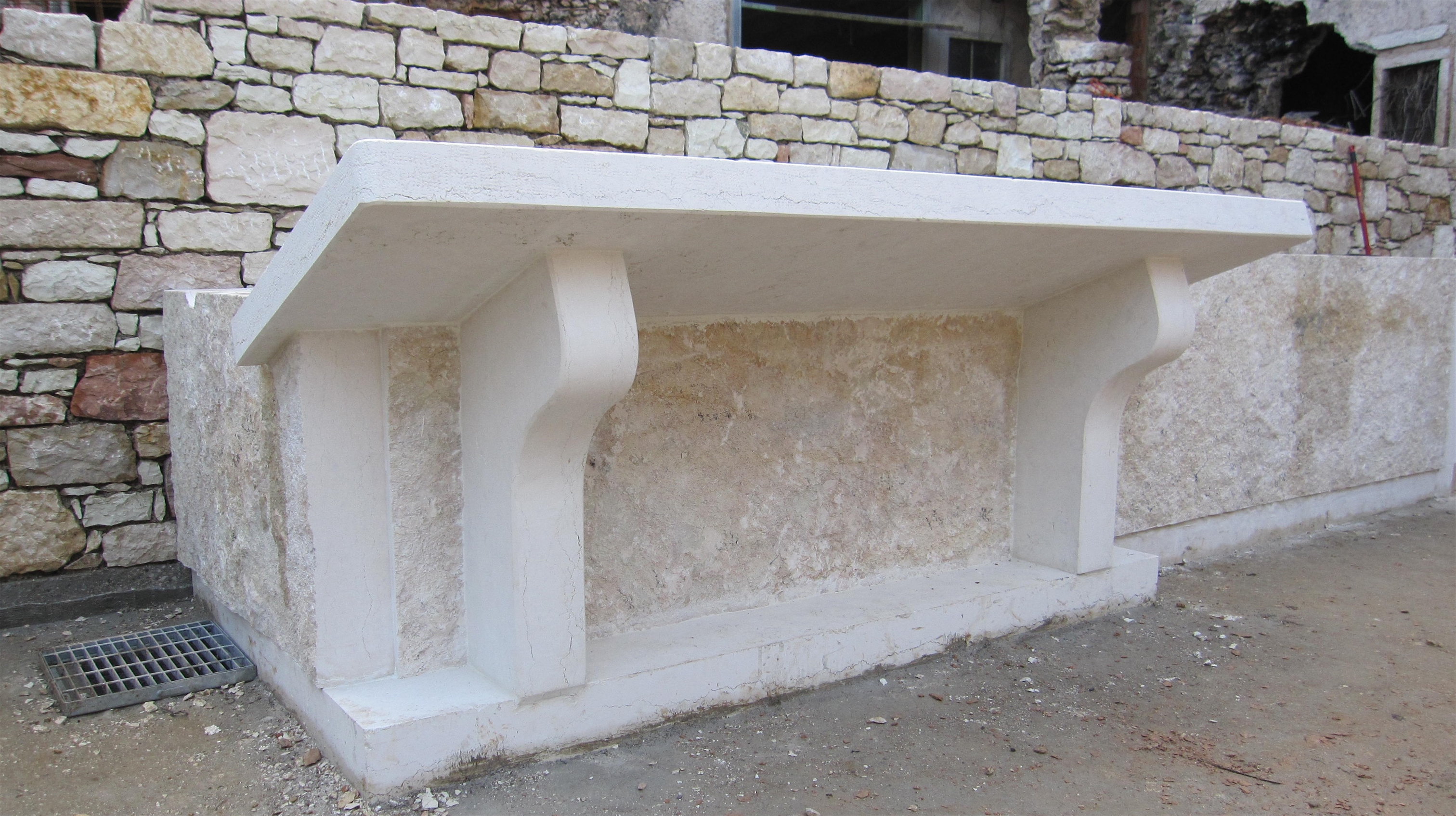 Exterior cladding in marble, granite and natural stone