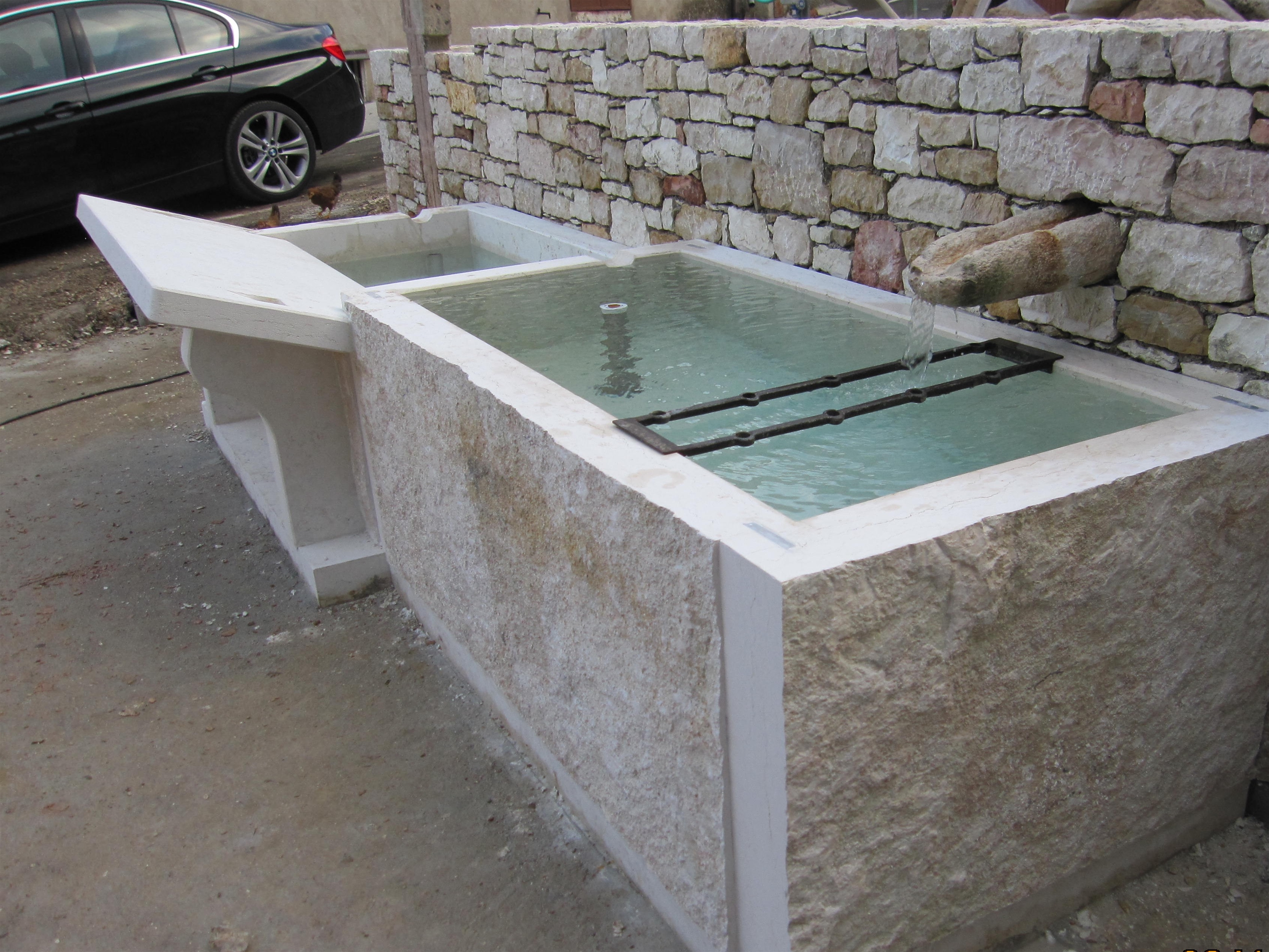 Exterior cladding in marble, granite and natural stone