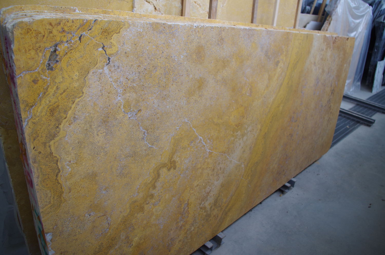 Travertino Giallo