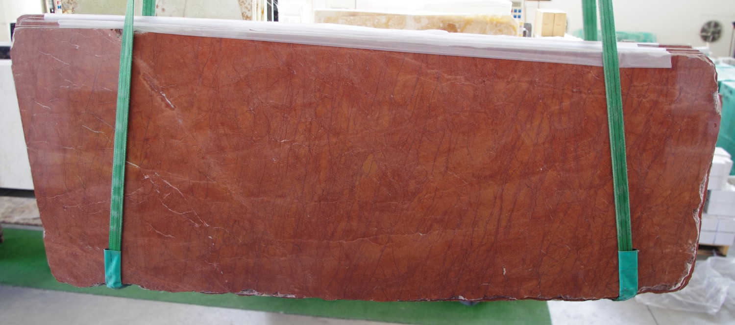 Rosso Caledonia