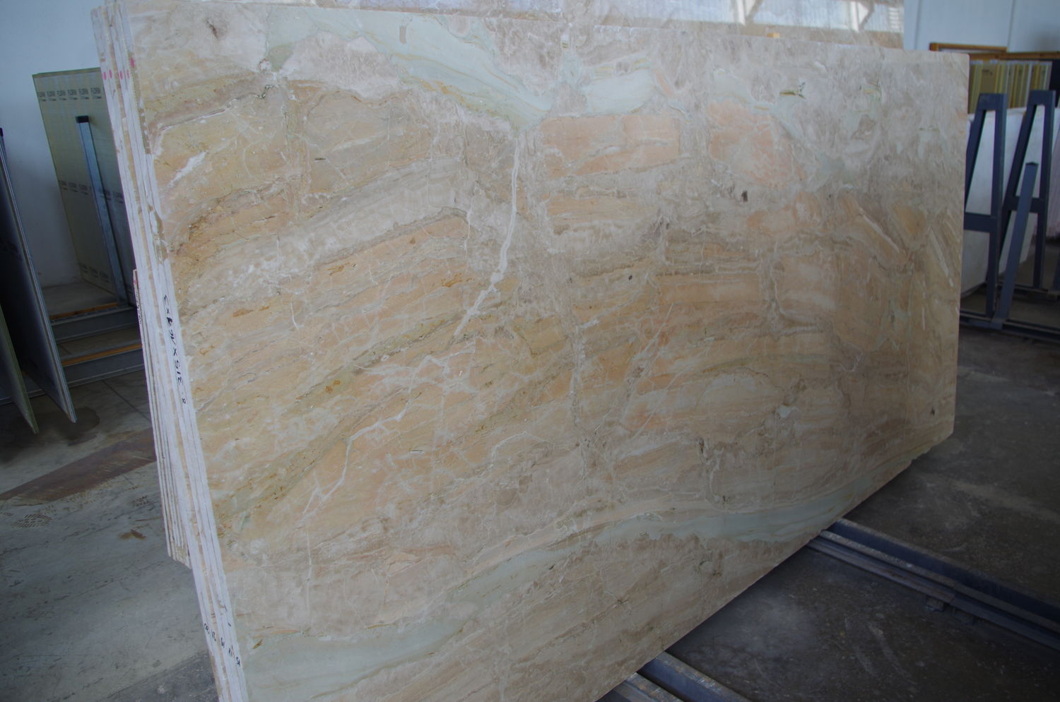 Breccia Oniciata