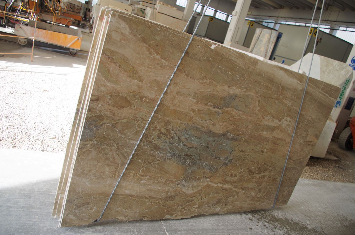 Breccia Oniciata