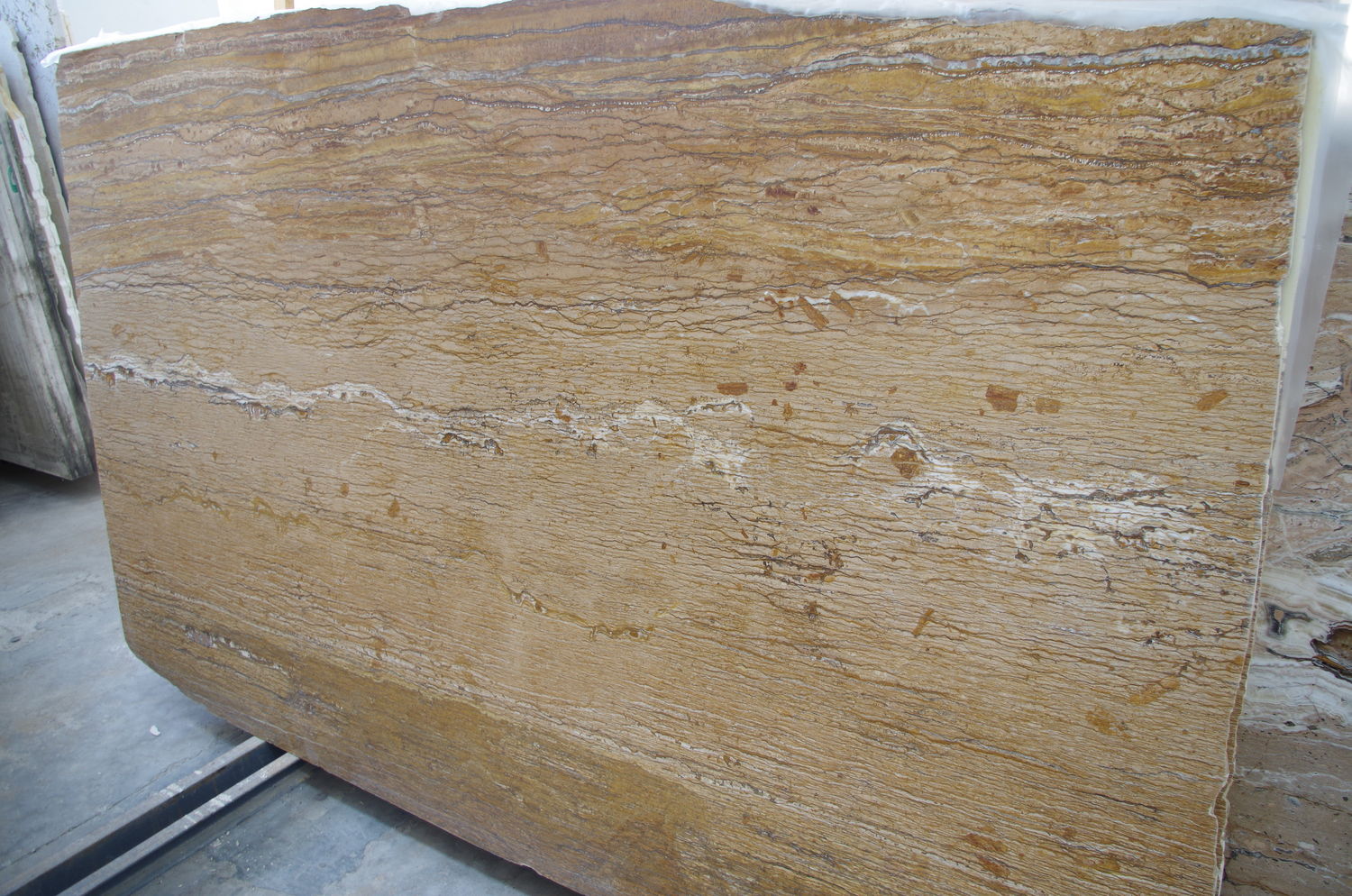 Travertino Walnut/striato