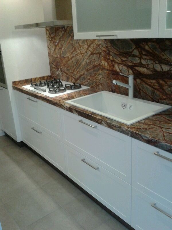 Piano cucina in marmo forest brown