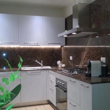 Piani cucina in marmo, granito e pietra naturale