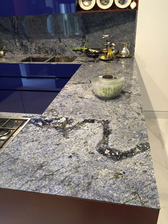 kitchen tops in marble, natural stone and granite