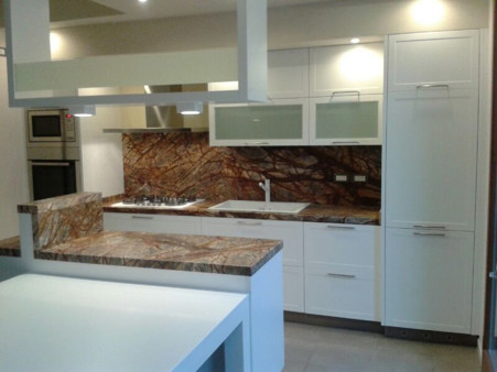 kitchen tops in marble, natural stone and granite