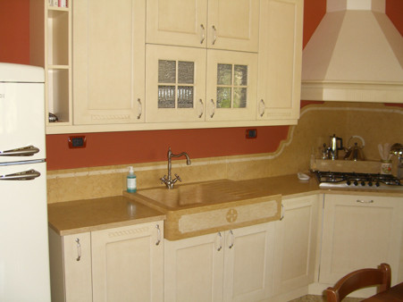 kitchen tops in marble, natural stone and granite