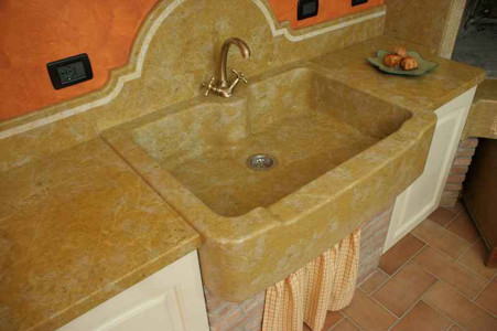 kitchen tops in marble, natural stone and granite