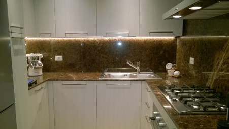 kitchen tops in marble, natural stone and granite