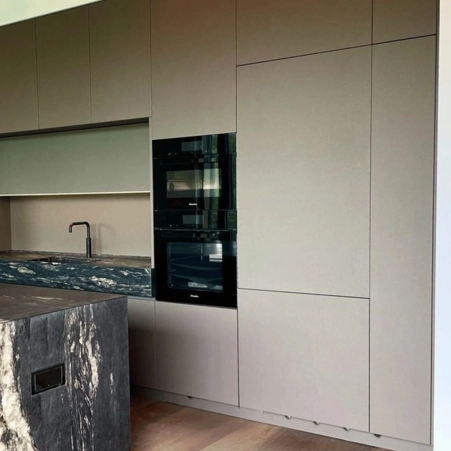kitchen tops in marble, natural stone and granite