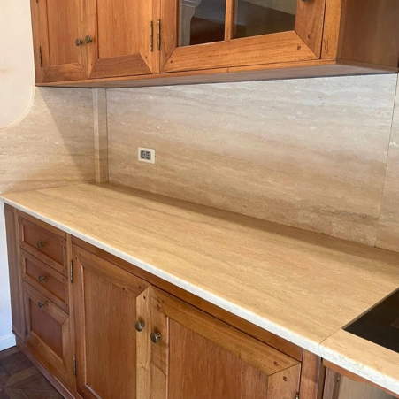 kitchen tops in marble, natural stone and granite