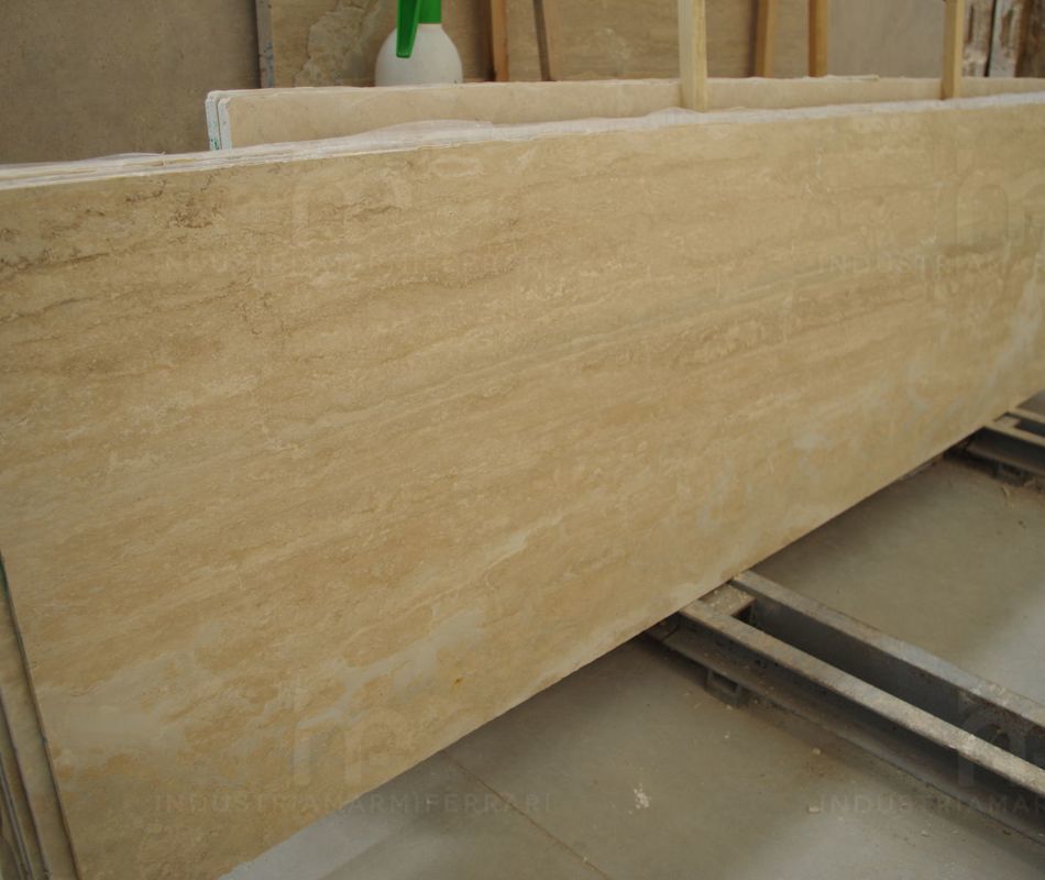 LASTRE IN TRAVERTINO CLASSICO