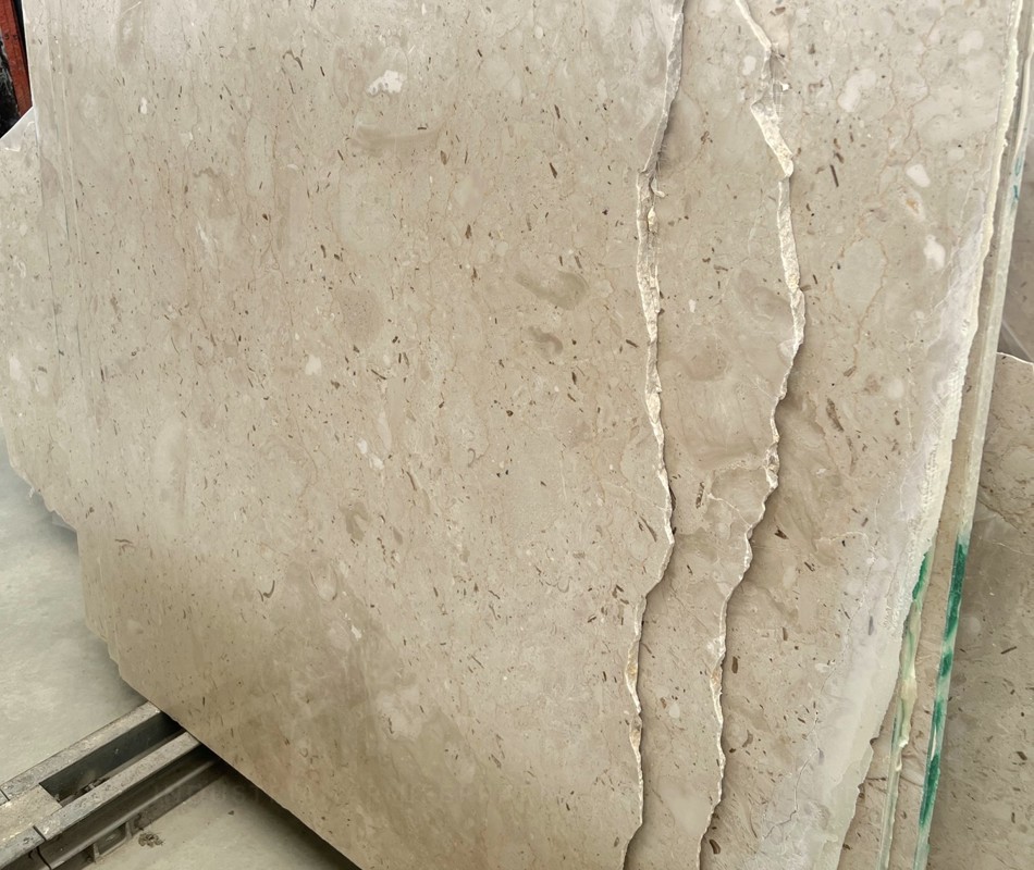 LASTRE IN PERLATO SICILIA