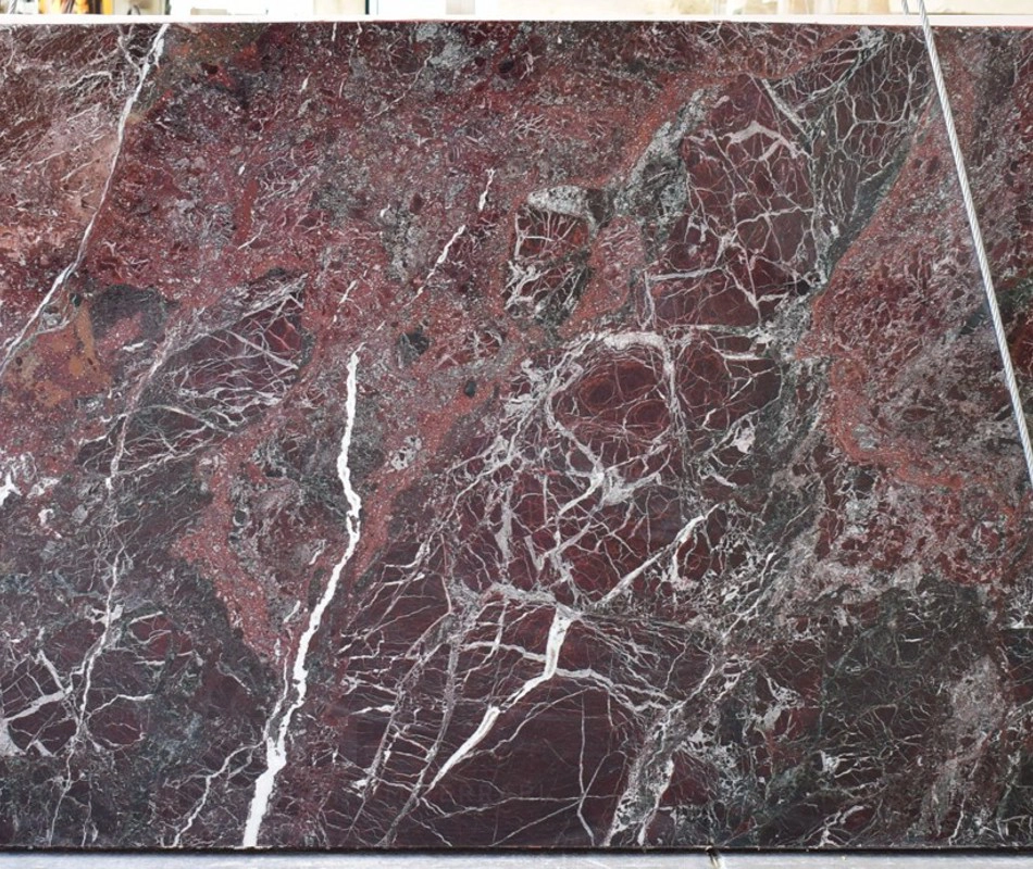 LASTRE IN ROSSO LEVANTO