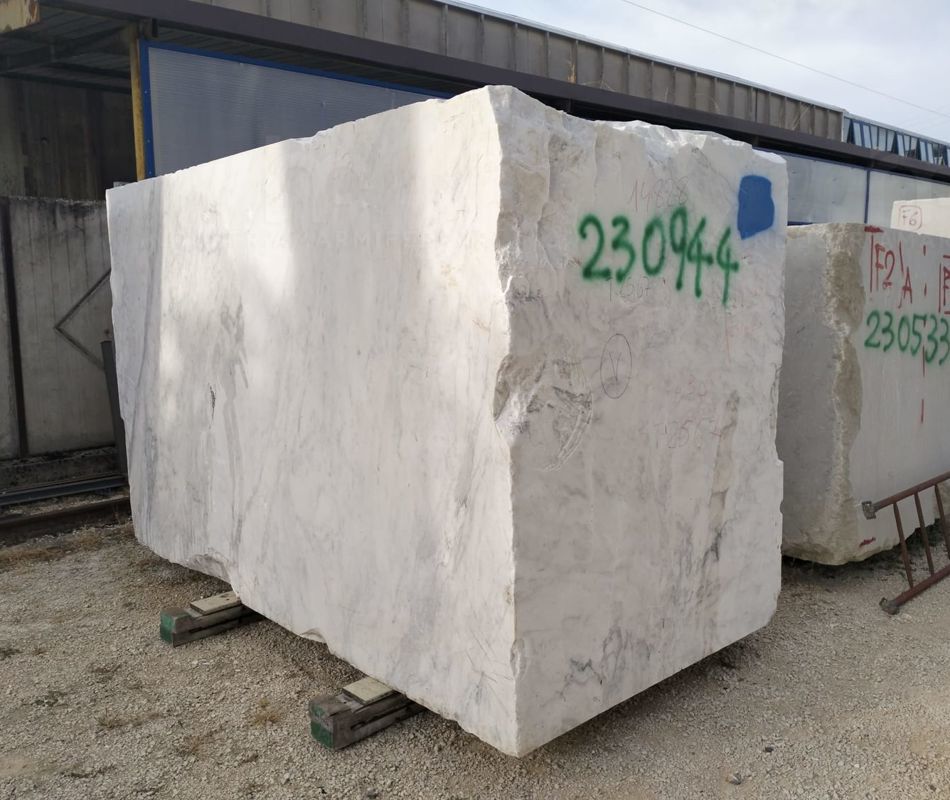 BLOCCHI IN CALACATTA