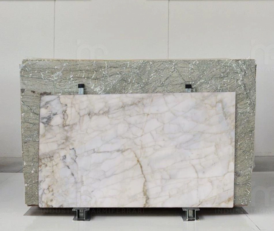 LASTRE IN CALACATTA DORATO