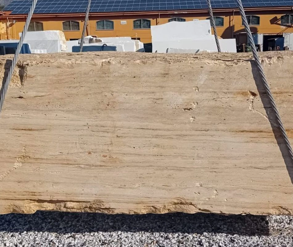BLOCCHI IN TRAVERTINO CLASSICO