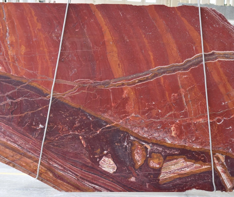 LASTRE IN ONICE ROSSO