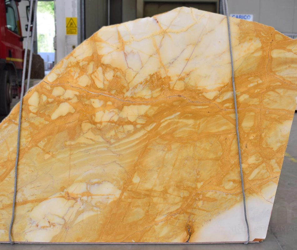 LASTRE IN GIALLO SIENA